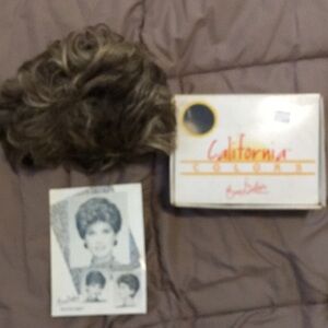 New Vintage Eva Gabor Wig Petite Duet